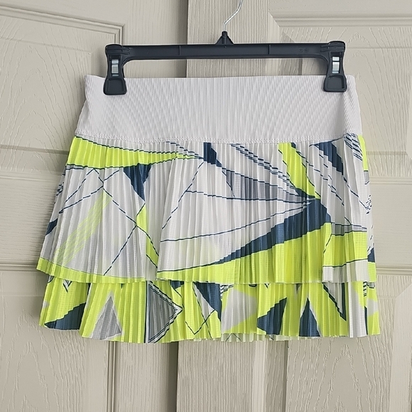 Lucky in Love Women's Going Strong 13" Pleated Tennis Skort skirt.  CONT R - Picture 3 of 11